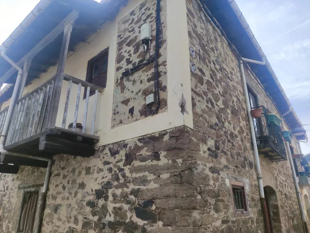 OPORTUNIDAD , CASA DE PIEDRA CON TERRENO A LADO DEL RIO EN SAN ESTEBAN DE VALDUEZA — 8