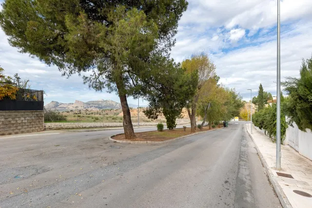 Terreno en Peligros: 2,773 m2 de Oportunidad y Potencial — 11