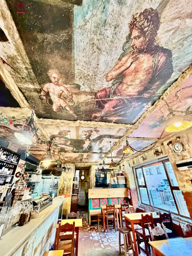 Espectacular Bar Restaurante en el centro urbano con una superficie de 200m2 distribuidos en una planta comercial de 110m2 más almacén de 90m22 — 15