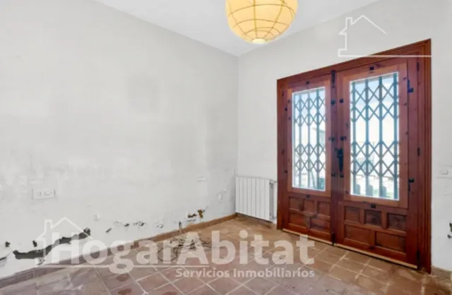 Diseña el hogar de tus sueños frente a la laguna en este gran chalet independiente con solárium y garaje cerrado en Los Balcones — 14
