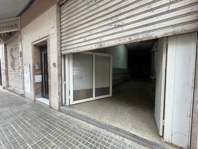 TU NEGOCIO NECESITA ESTE LOCAL — 18