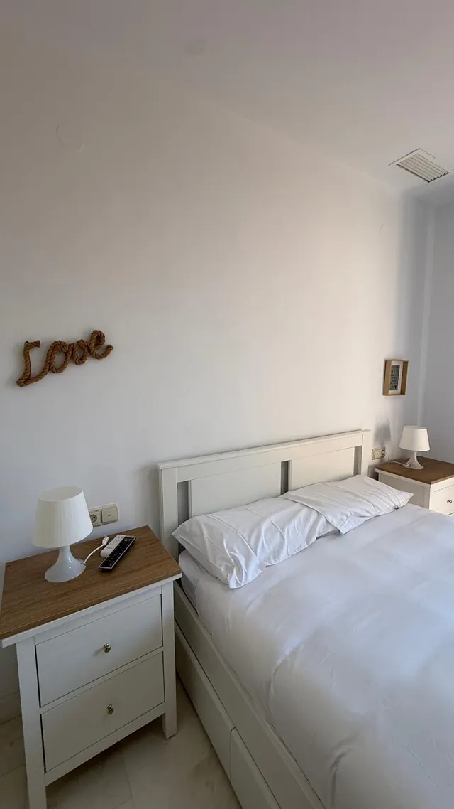 Precioso apartamento en alquiler en Playa Granada – Zona residencial  (ALQUILER TEMPORAL) — 20