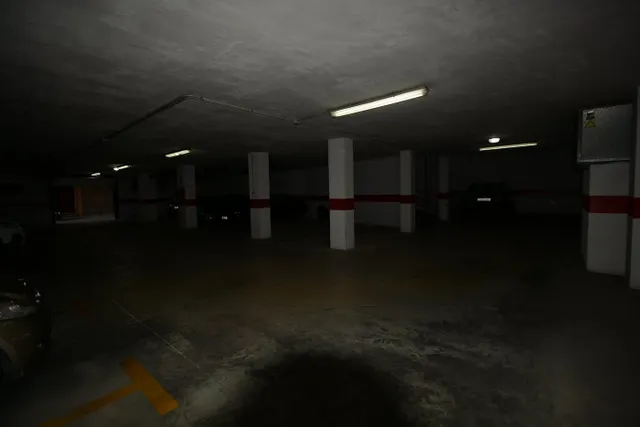 Alquiler de plaza de garaje en Orihuela, calle Castellón. Superficie de 16 m2. — 3