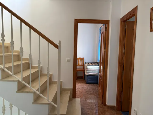 Casa  independiente en perfecto estado con terraza — 26