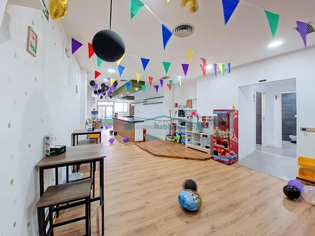 Se traspasa ludoteca-cafetería en Tavernes Blanques — 16