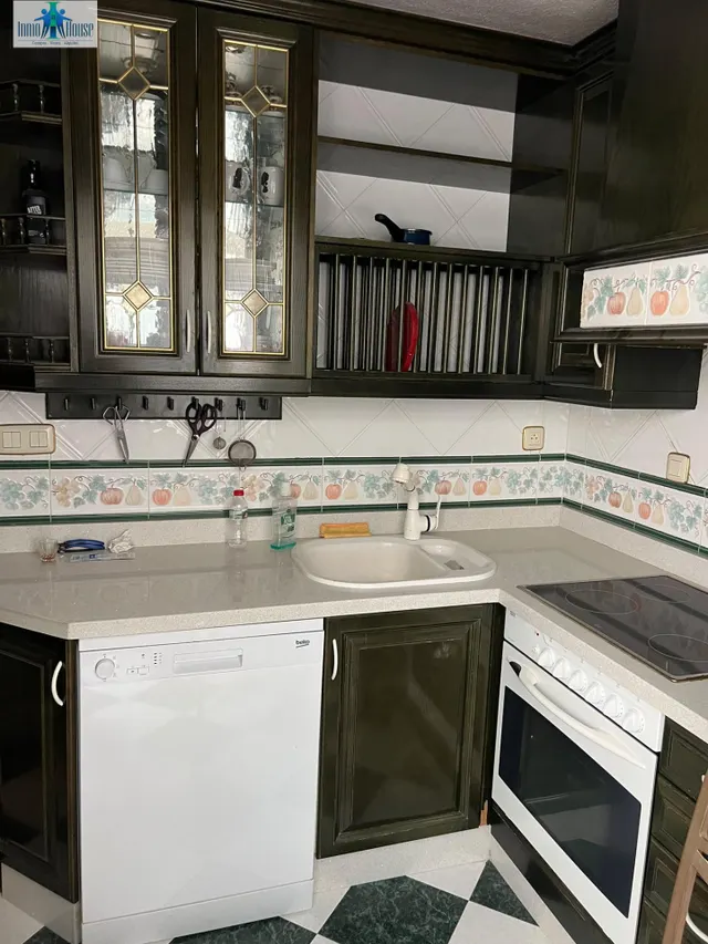 INMOHOUSE VENDE PISO EN ZONA CIRCUNVALACIÓN-CARREFOUR — 24