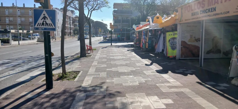Local Comercial apto para diversos usos en misma ¡Avenida Diputació, Vilafortuny!