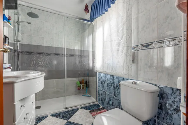 MAGNIFICA CASA EN LAS GABIAS — 35
