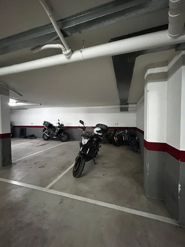 Plaza de coche cotxe en / Mas de Xaxars