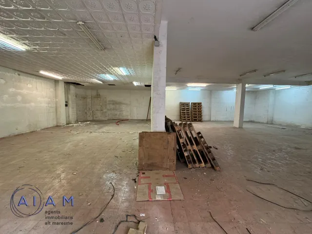 LOCAL COMERCIAL EN VENTA — 11