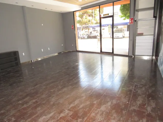 ¡¡Alquiler de local en pleno centro de Molina de Segura (Avda. de Madrid)!! — 3
