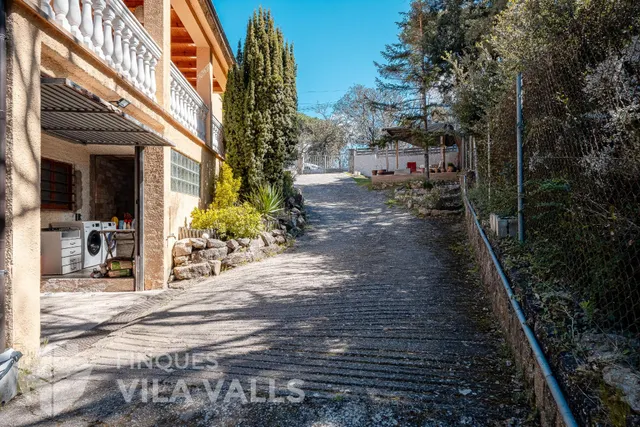 Casa independiente con gran parcela en Sant Quirze Safaja — 46