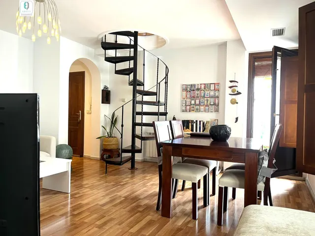 PRECIOSO ÁTICO DÚPLEX EN LA MEJOR ZONA DE LA ZUBIA — 33