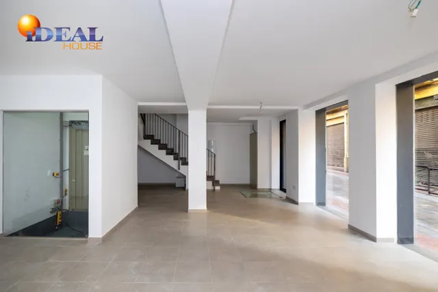 VENTA-ALQUILER DE EDIFICIO SINGULAR EN ESQUINA SAN MATIAS-NAVAS — 8