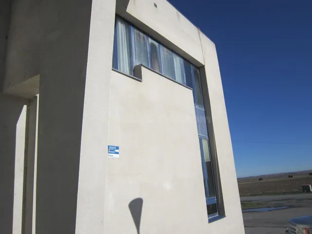 ¡Oportunidad Única! Edificio Versátil en Venta y Alquiler co - foto 3