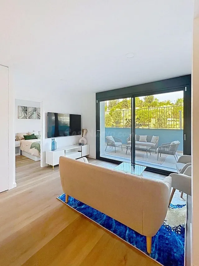 Apartamento 2 habitaciones 98m² en alquiler - Zona Franca - foto 2
