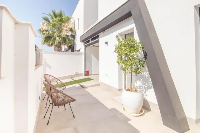 Villa de 3 dormitorios y 3 baños en santiago de la rivera (san pedro del pinatar) — 48