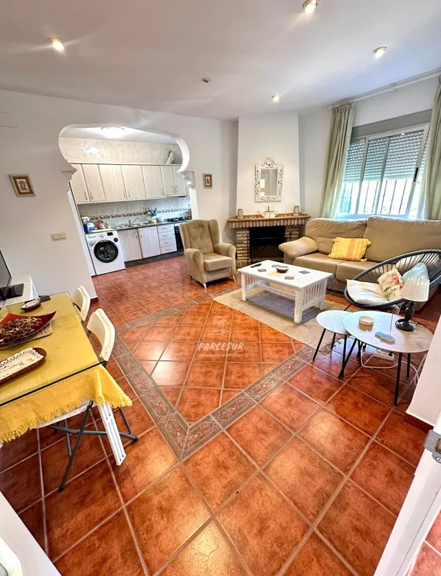 Bonita casa en parcela de 1250m2 zona Villarrubia - foto 5