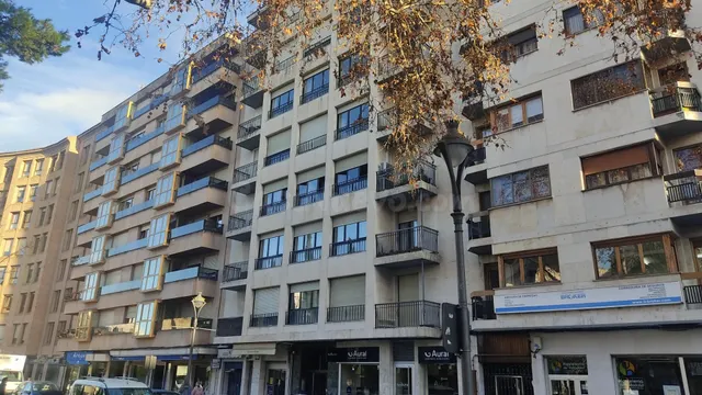PISO ALQUILER AMUEBLADO EN PLAZA UNIVERSIDAD - VALLADOLID — 3