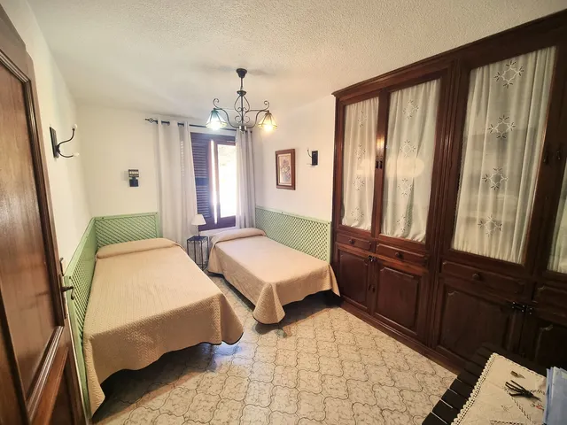 Chalet 4 habitaciones 307m² en venta - Cortes de la frontera — 12