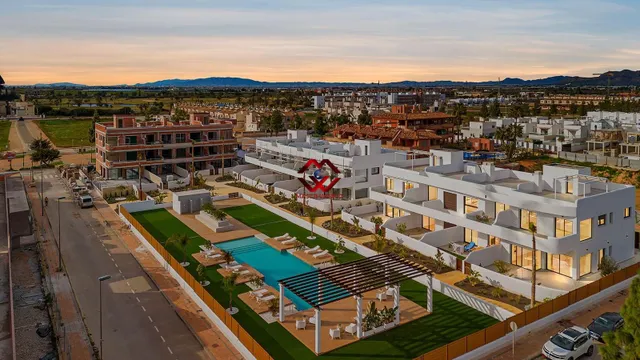 Complejo residencial de nueva construcción cerca de Serena Golf y el Mar Menor en Los Alcázares — 42