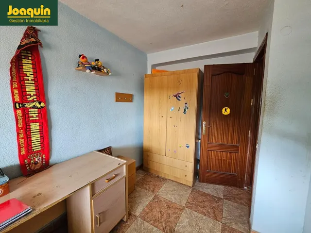 Piso luminoso con terraza y vistas despejadas en Santa Rosa (Con ascensor) — 11