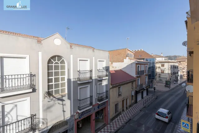 Amplio y luminoso piso de 3 dormitorios listo para entrar a vivir junto al metro de Albolote — 10