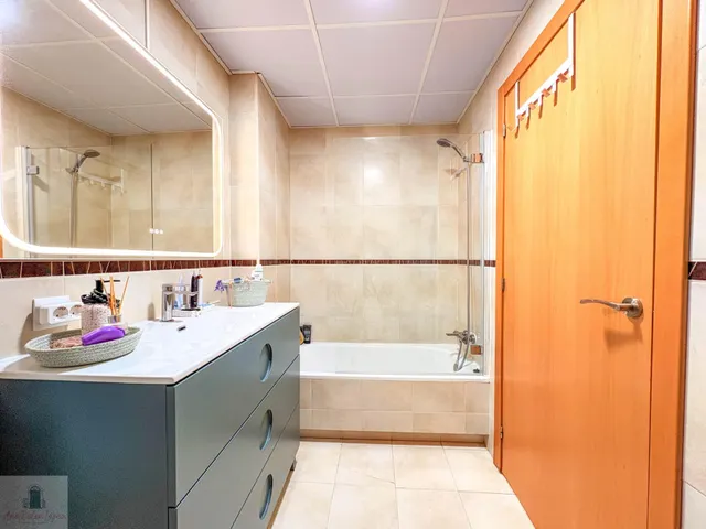 Apartamento de 2 dormitorios con patio, garaje y trastero en Ronda Sur — 21