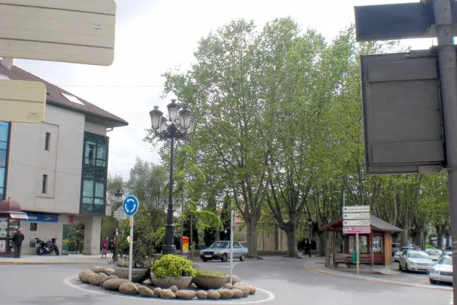 BAJO COMERCIAL NUEVA construcción EN VENTA O ALQUILER. CENTRO CAMBRE — 6