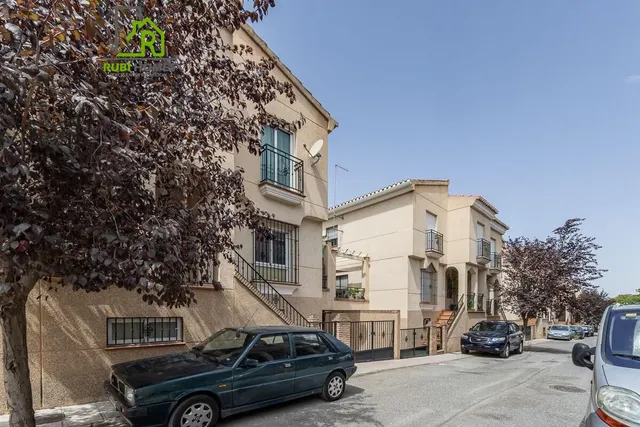 AMPLIA CASA DE 5 DORMITORIOS EN ALHENDÍN, GRANADA — 39