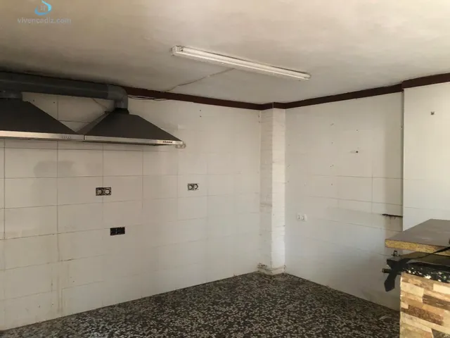 Local en venta con posibilidad de convertir a vivienda. — 4
