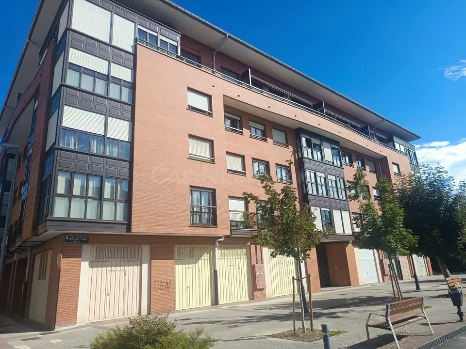 VENTA PISO EN ZALLA