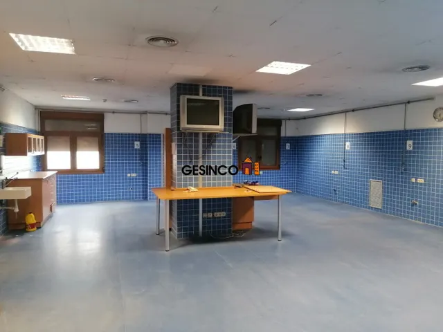 LOCAL COMERCIAL DE GRAN TAMAÑO EN ALQUILER EN ONTINYENT — 5