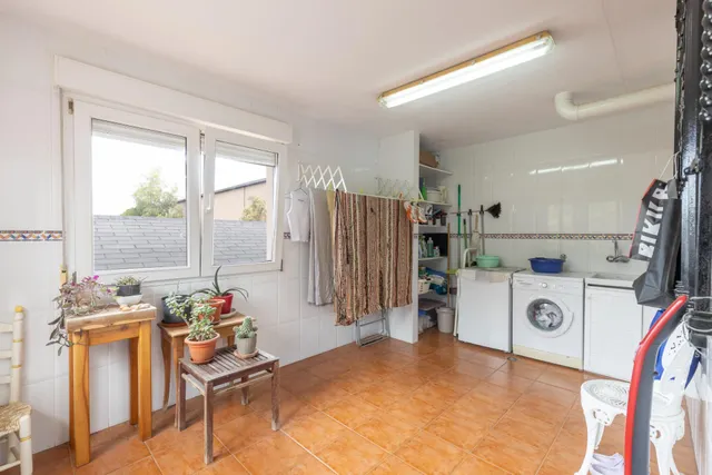 Complejo industrial con vivienda en Alhendín con 2500 metros cuadrados — 20