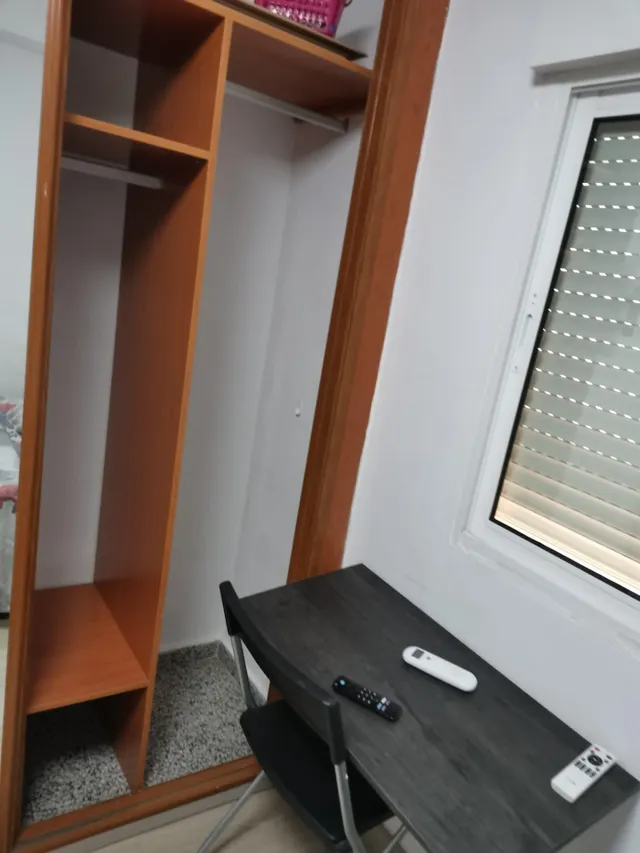 Piso de 4 dormitorios con licencia turística en La Luz, Málaga — 14