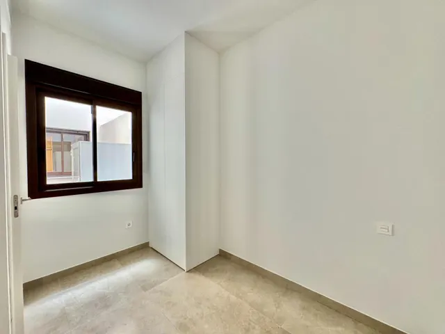 apartamento moderno a solo 500 metros de playa los locos — 7