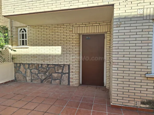 VENTA DE CHALET ADOSADO  EN CALLE SANTILLANA DEL MAR 20. BOADILLA DEL MONTE, — 2