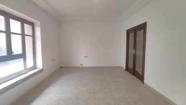LOCAL DESTINADO PARA OFICINAS EN ZONA PRIVILEGIADA (NO VIVIENDA) — 6