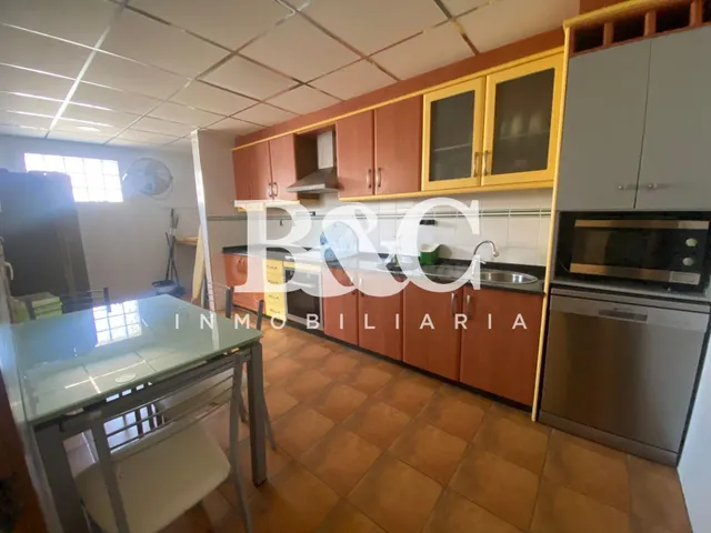 Dúplex con piscina comunitaria, garaje privado y vistas al m - foto 5