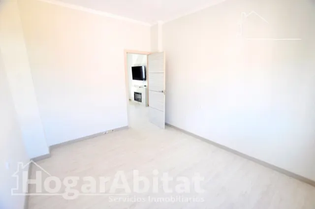 ¡REFORMADO A ESTRENAR! ACOGEDOR, MODERNO Y EXTERIOR, CERCA DEL CENTRO — 18