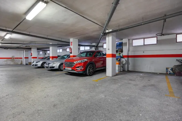 4 Dormitorios 2 baños  vivienda grande — 4