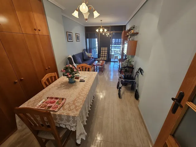 Piso de 2 dormitorios en Calle Cartagena — 4