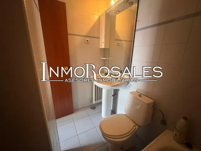 PISO 4 DORM COMUNIDAD CERRADA — 16
