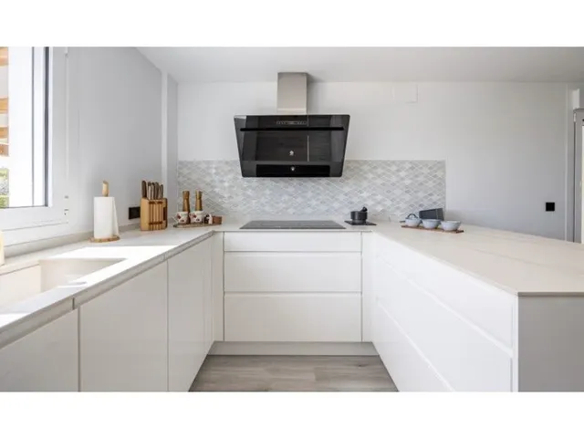 Villa 4 habitaciones 350m² en venta - Pueblo — 28