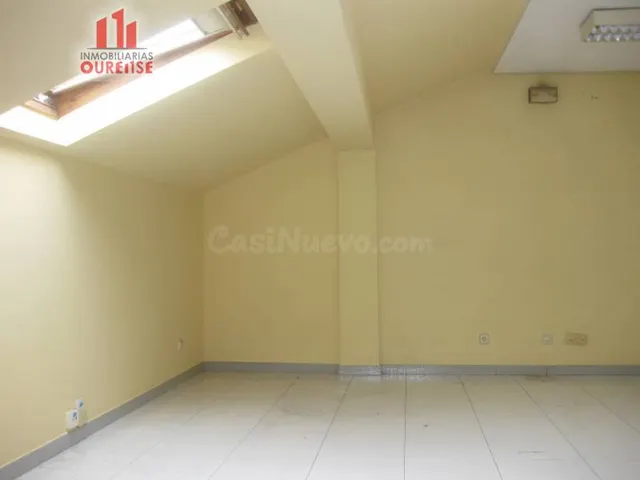 OFICINA EN EL CENTRO DE OURENSE EN PLENA ZONA COMERCIAL — 4
