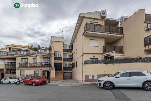 PISO EN URBANIZACIÓN CON PISCINA EN LAS GABIAS — 20