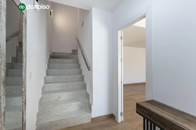 Vivienda de lujo en Urbanización SERRALLO HILLS. — 23