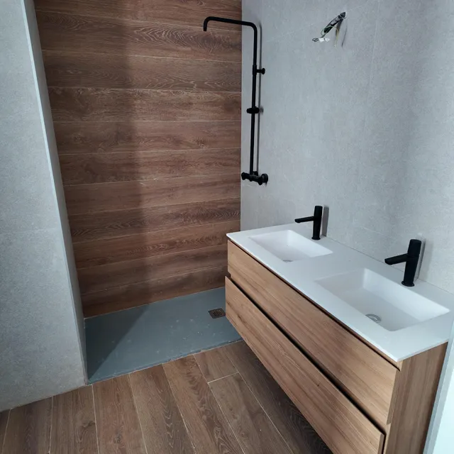 VIVIENDA EN ZONA  EL PATRIARCA!!!!!! — 34