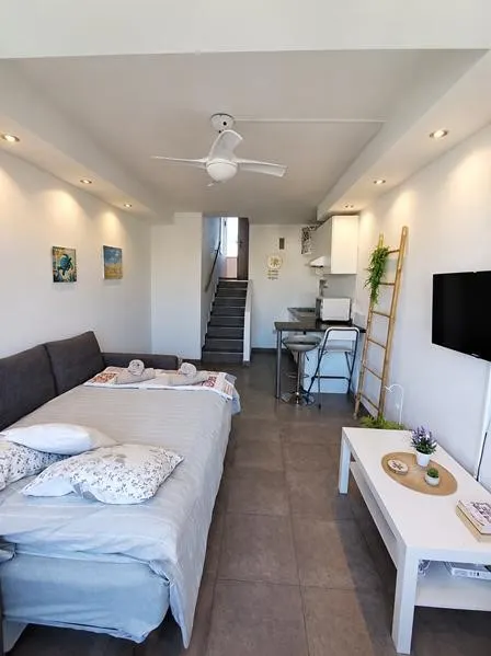 EN VENTA ESTUDIO DE 34 M² TOTALMENTE REFORMADO — 2