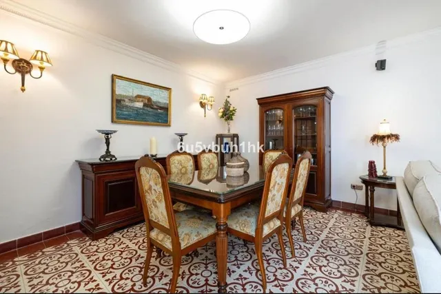 Adosado 5 habitaciones 259m² en venta - Centro — 24